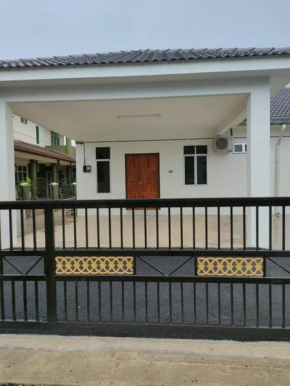 Homestay Usrati No. 17K (untuk muslims sahaja)